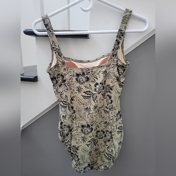 Garnet Hill Womens Ruched Bandeau One-Piece Swimsuit Floral Print Sz 8 - Picture 3 of 5